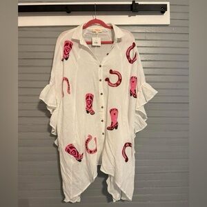 Peach Love - White Button-Up Shirt with Pink Boot and Horseshoe Design